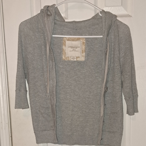 American Eagle gray cropped sweater - Picture 3 of 4
